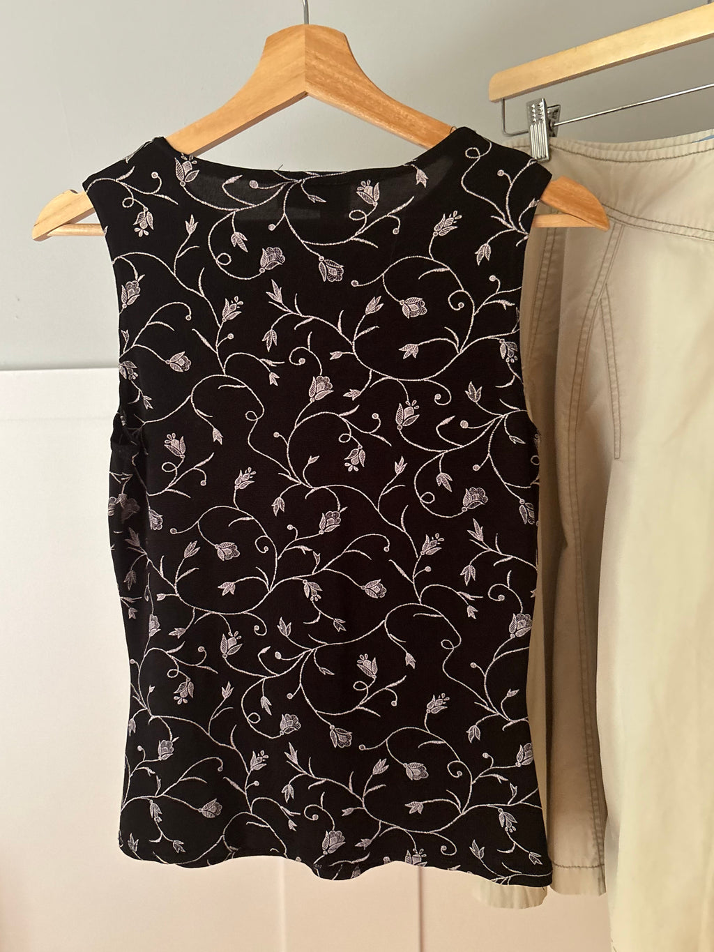 1990s Neutral Floral Tank Top