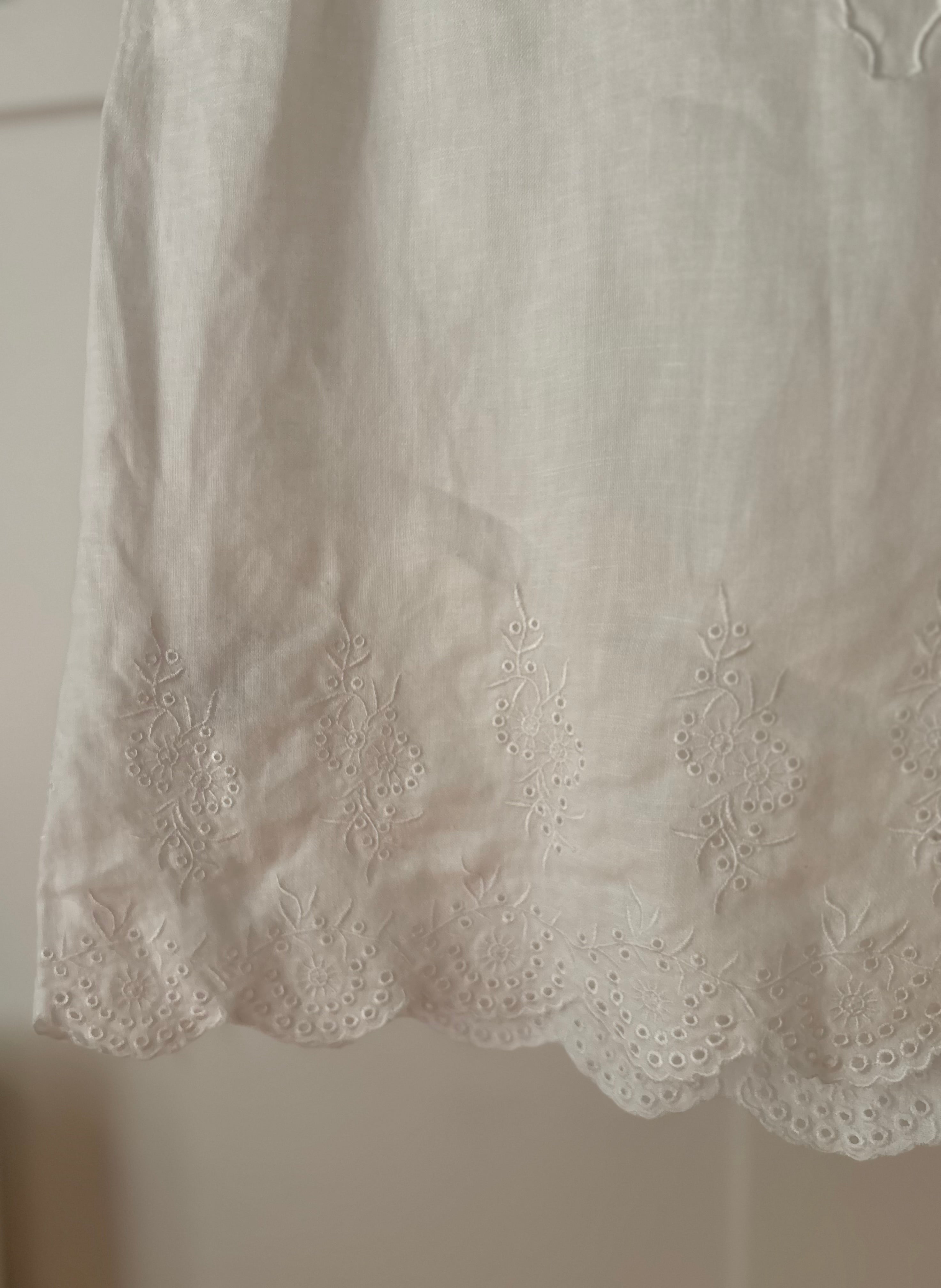 Y2K White Linen Top with Embroidery