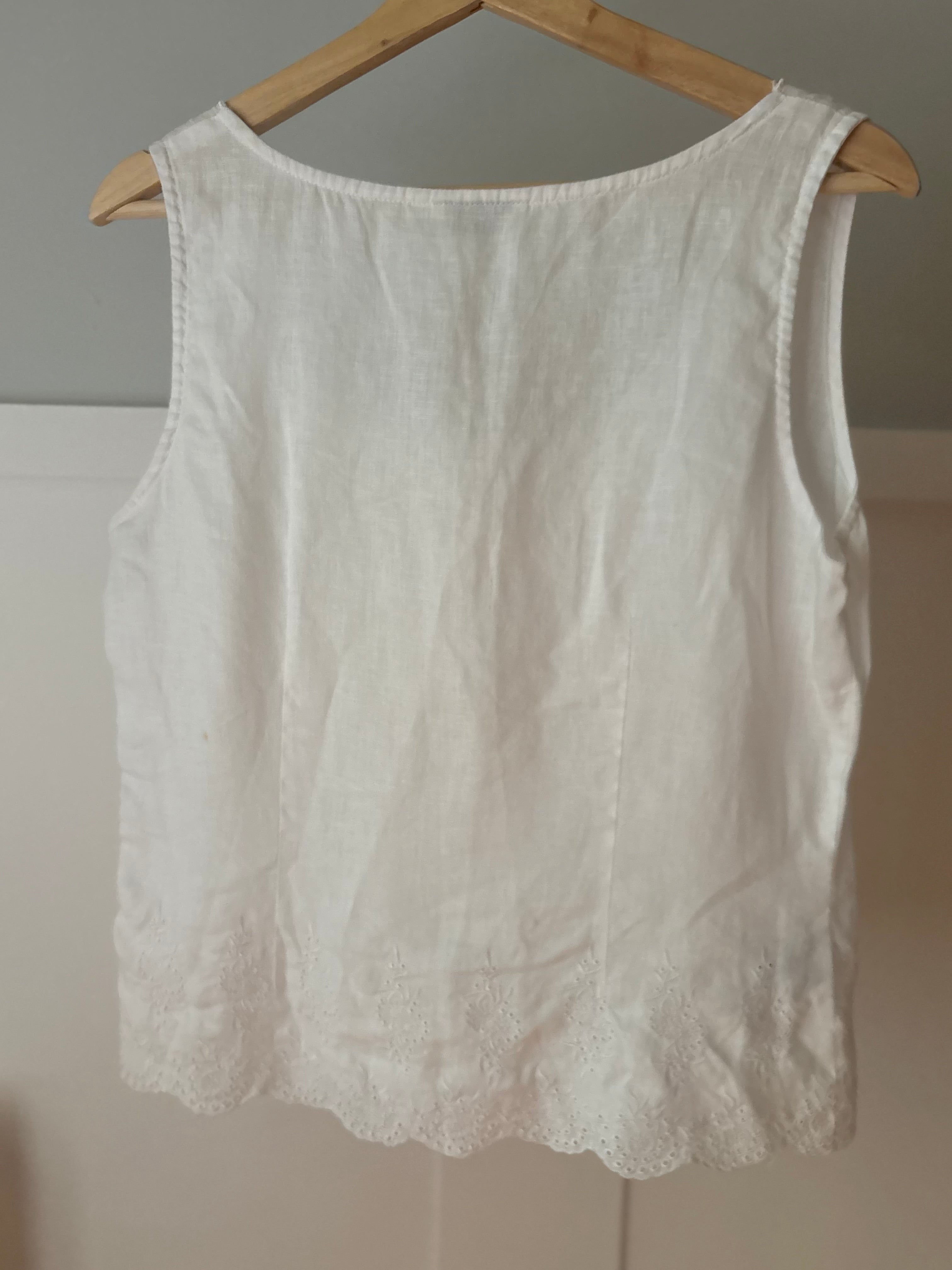 Y2K White Linen Top with Embroidery