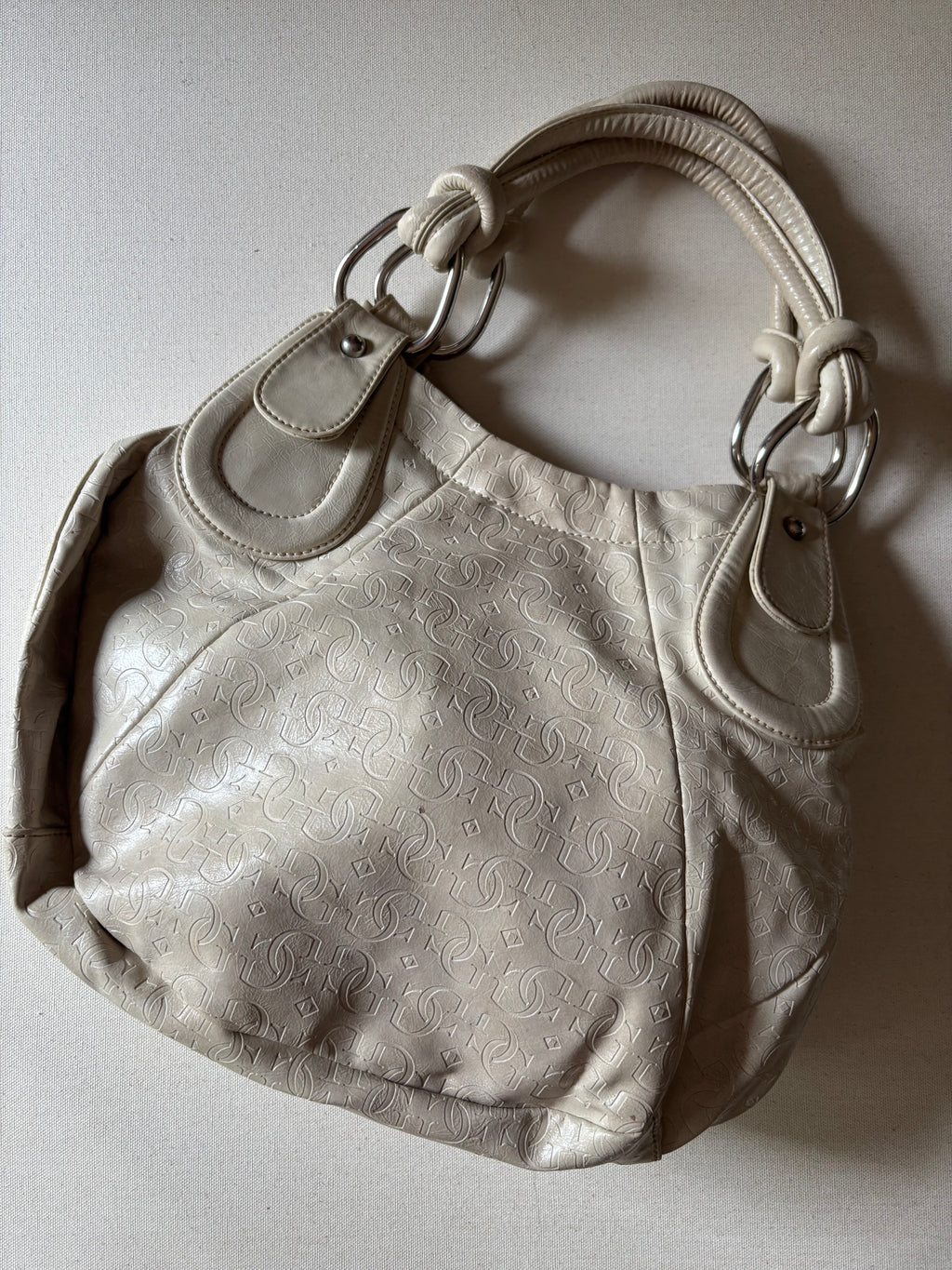 Y2K Cream Leather Slouchy Guess Bag
