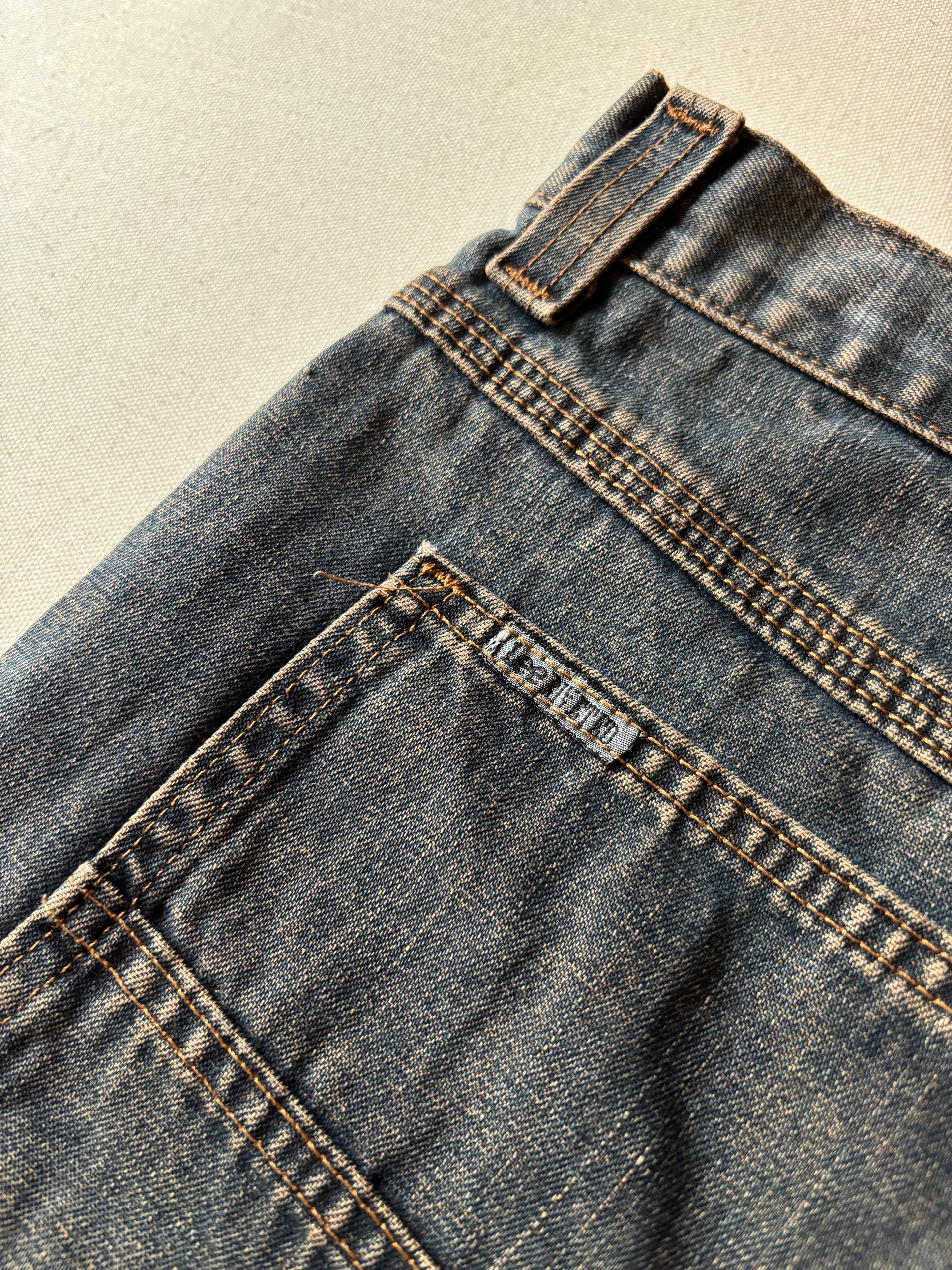 1990s Lee Carpenter Jean Shorts | size 34"