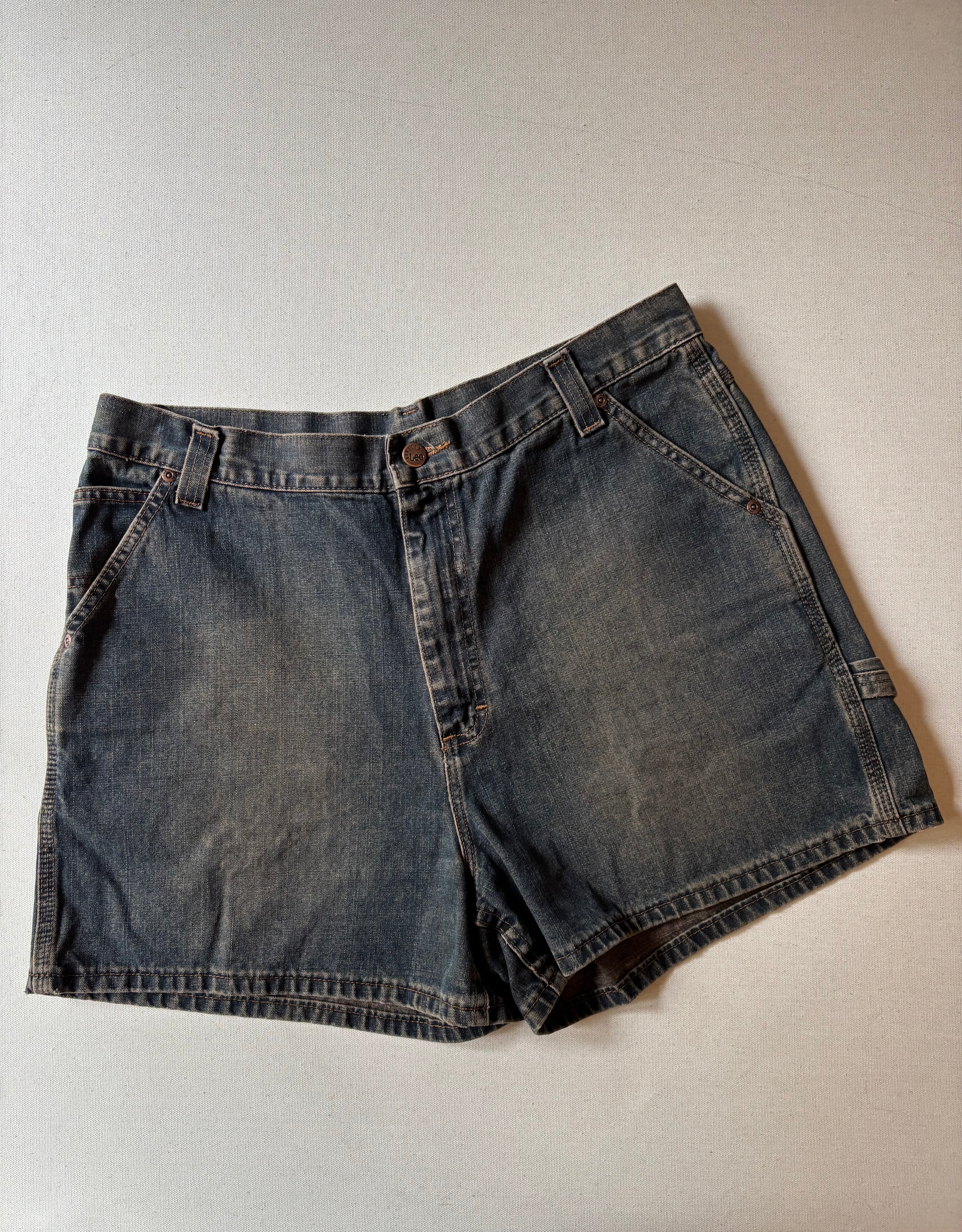 1990s Lee Carpenter Jean Shorts | size 34"
