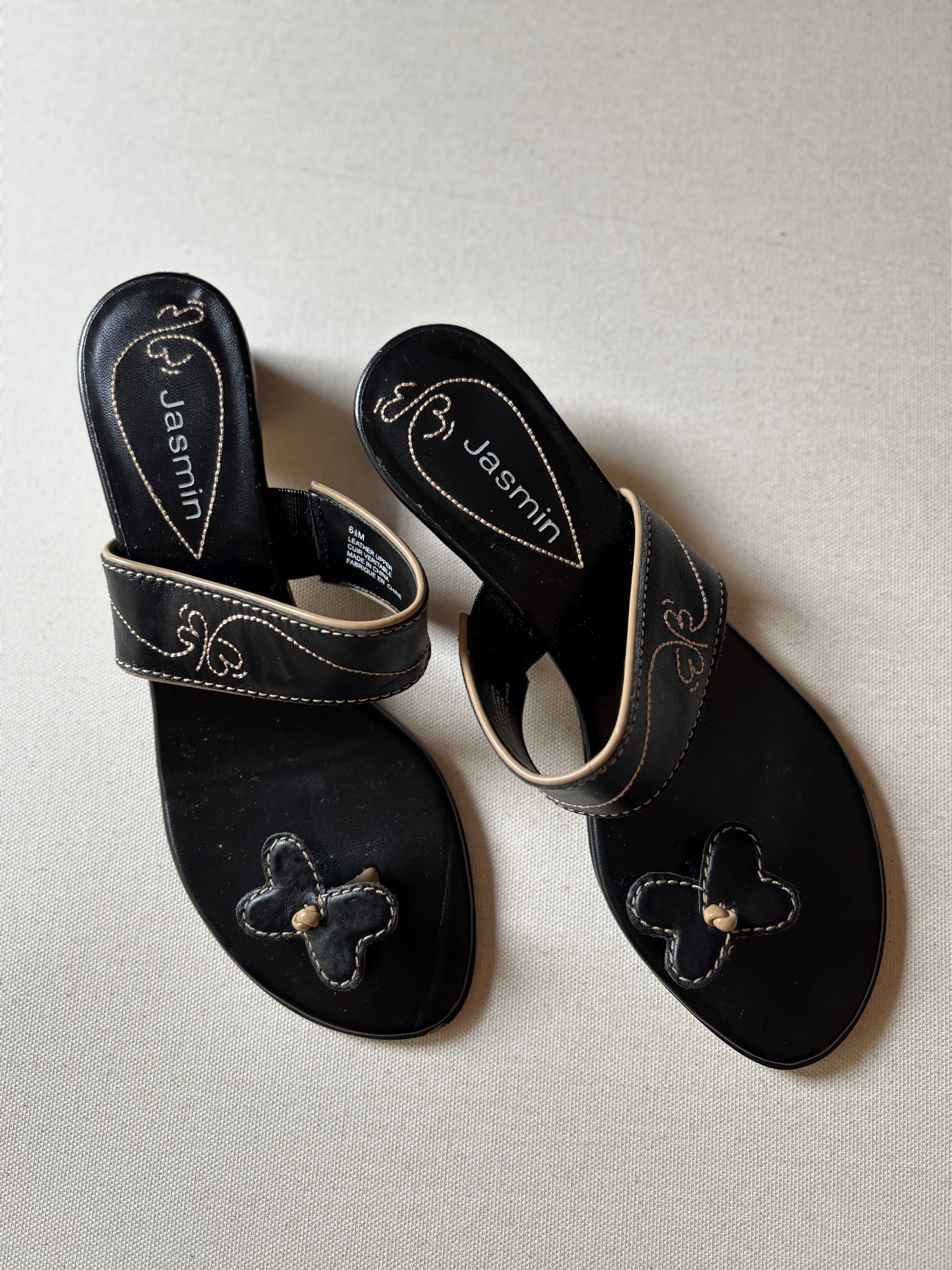 Y2K Butterfly Toe Leather Heel Sandals with Embroidery