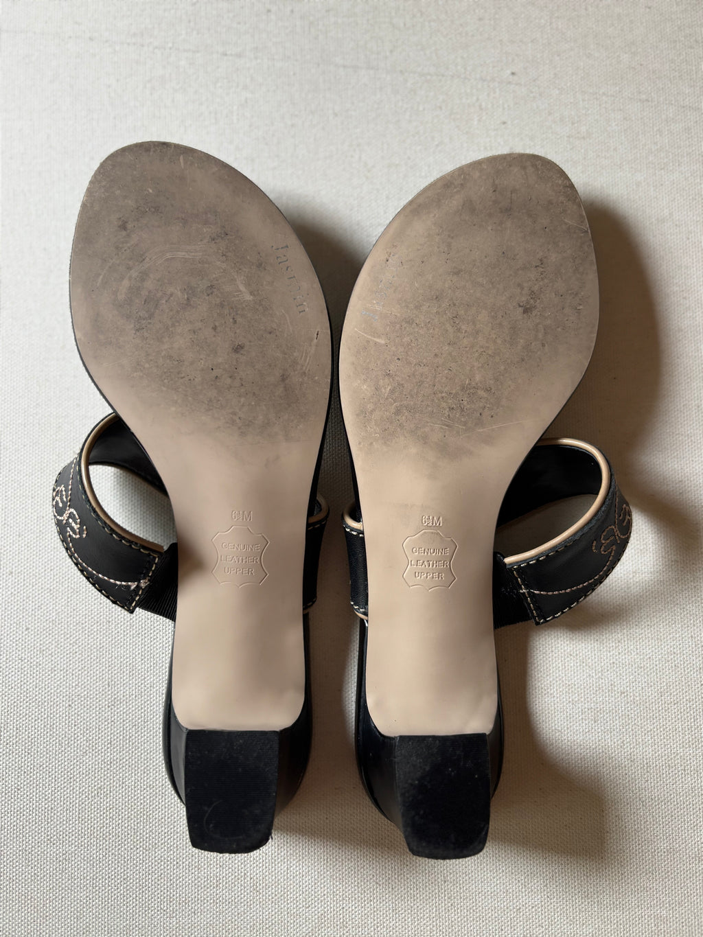 Y2K Butterfly Toe Leather Heel Sandals with Embroidery