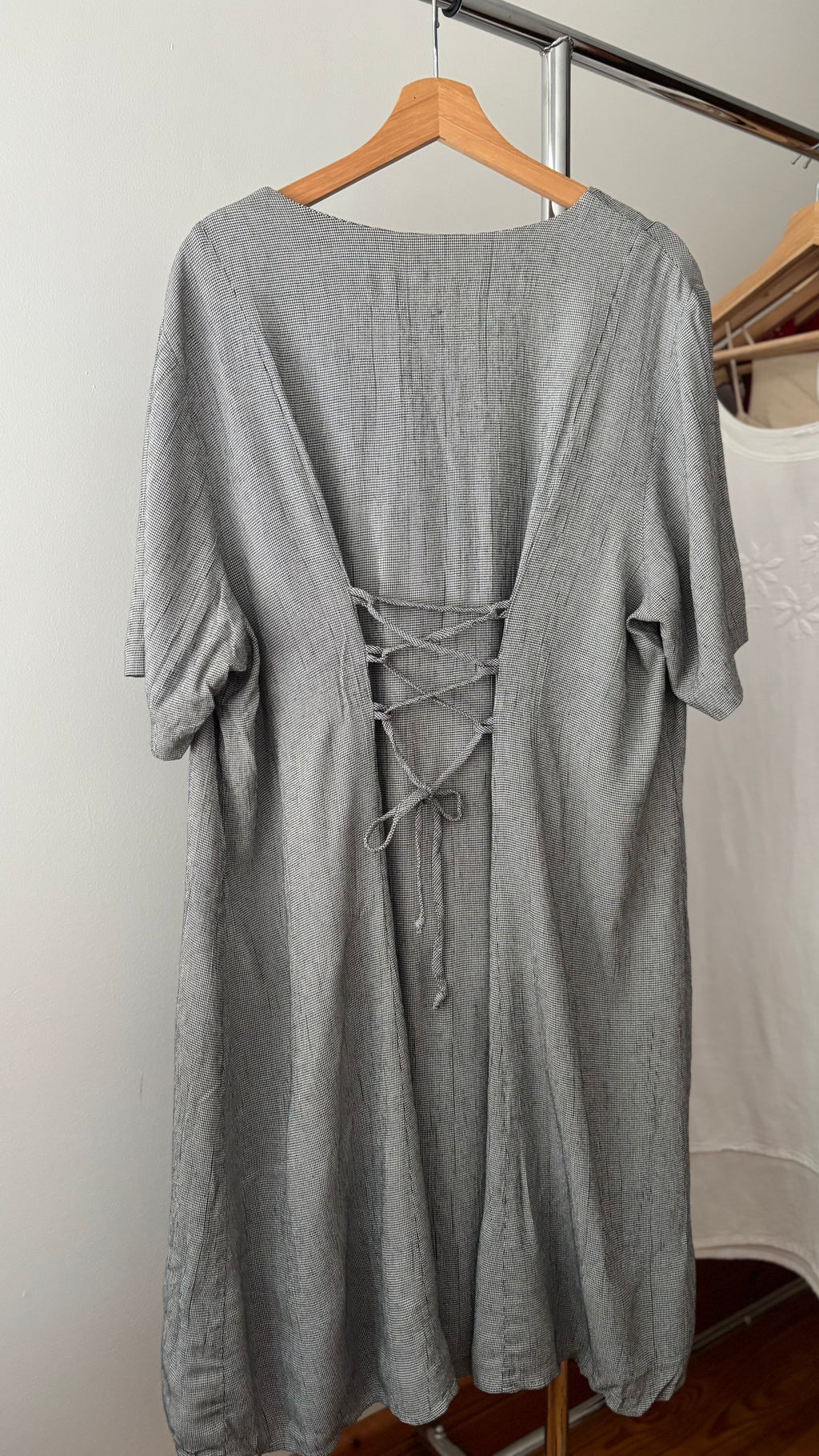 1990s Flowy Corset Back Midi Dress