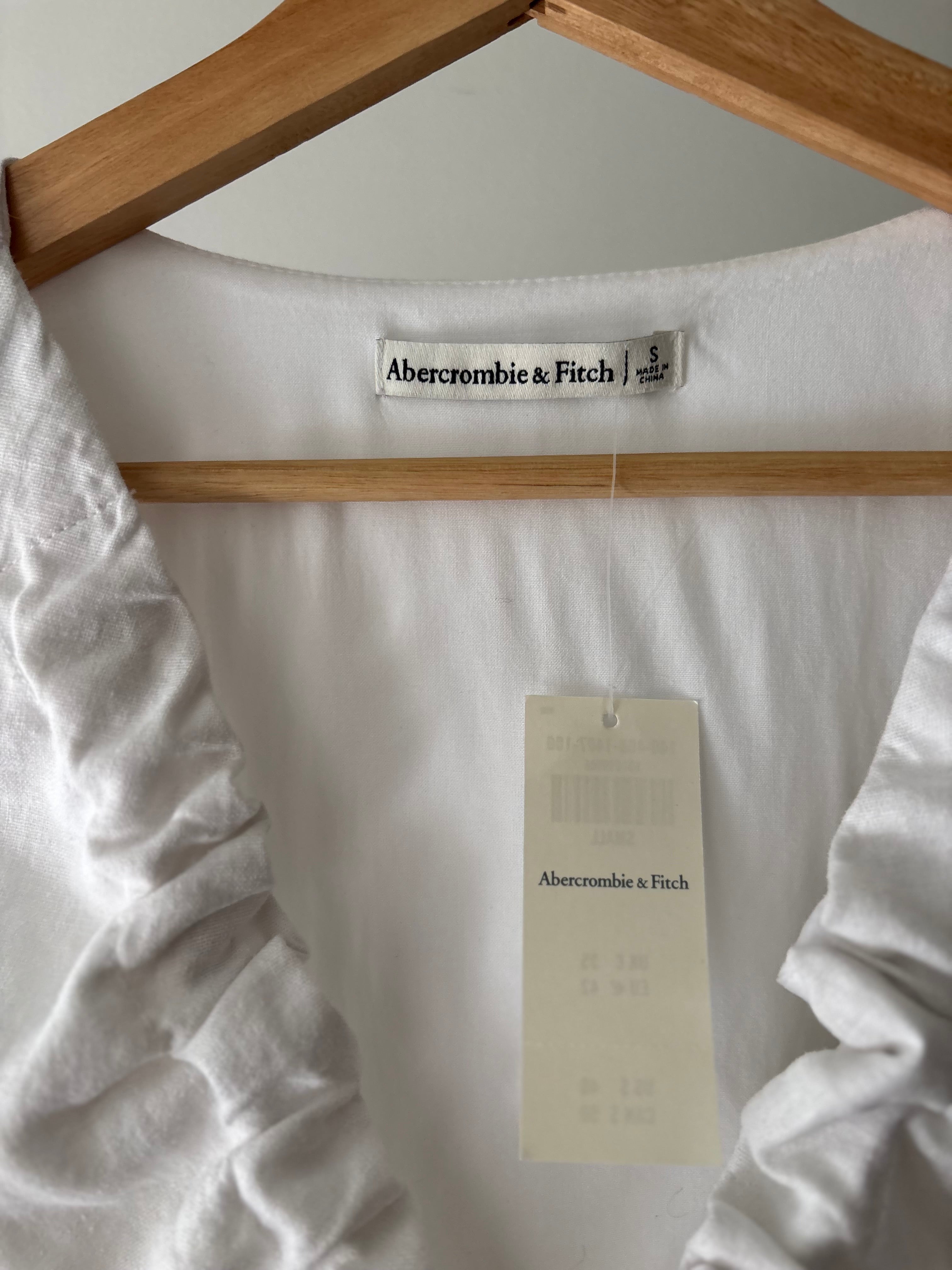 White Linen Ruffled Crop Top (NWT)