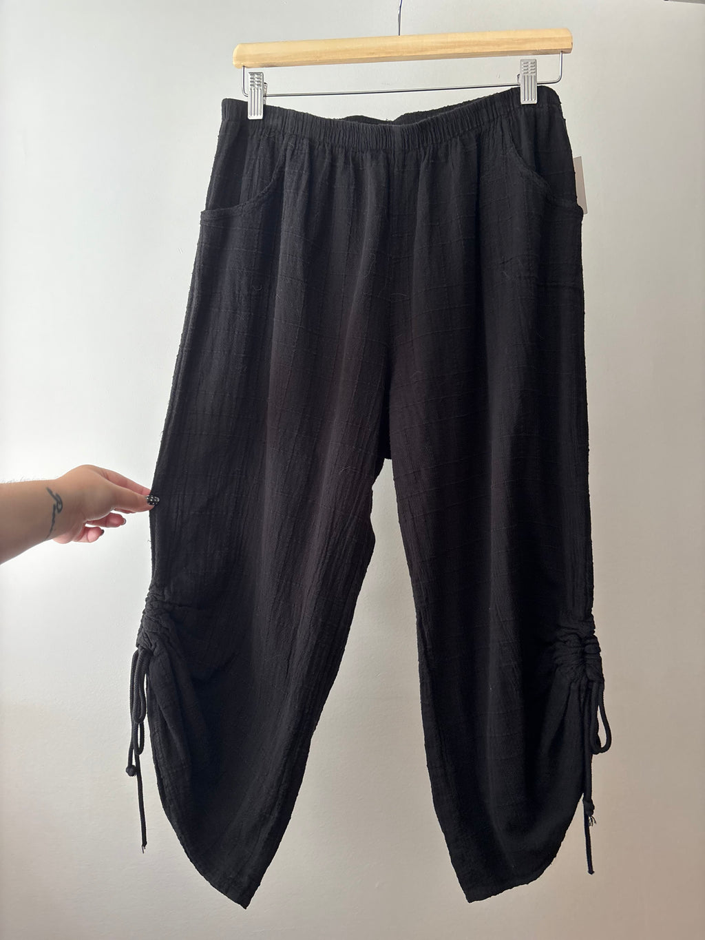 Y2K Waffle Cotton Capris with Ties & Pockets | size 30-40"