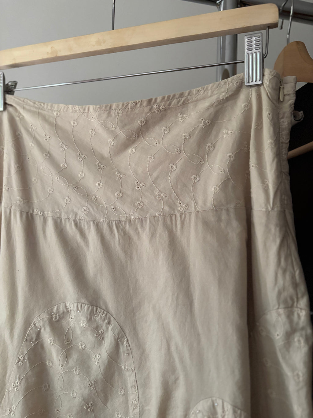 1990s Embroidered Cotton Midi Skirt with Beads | size 32"