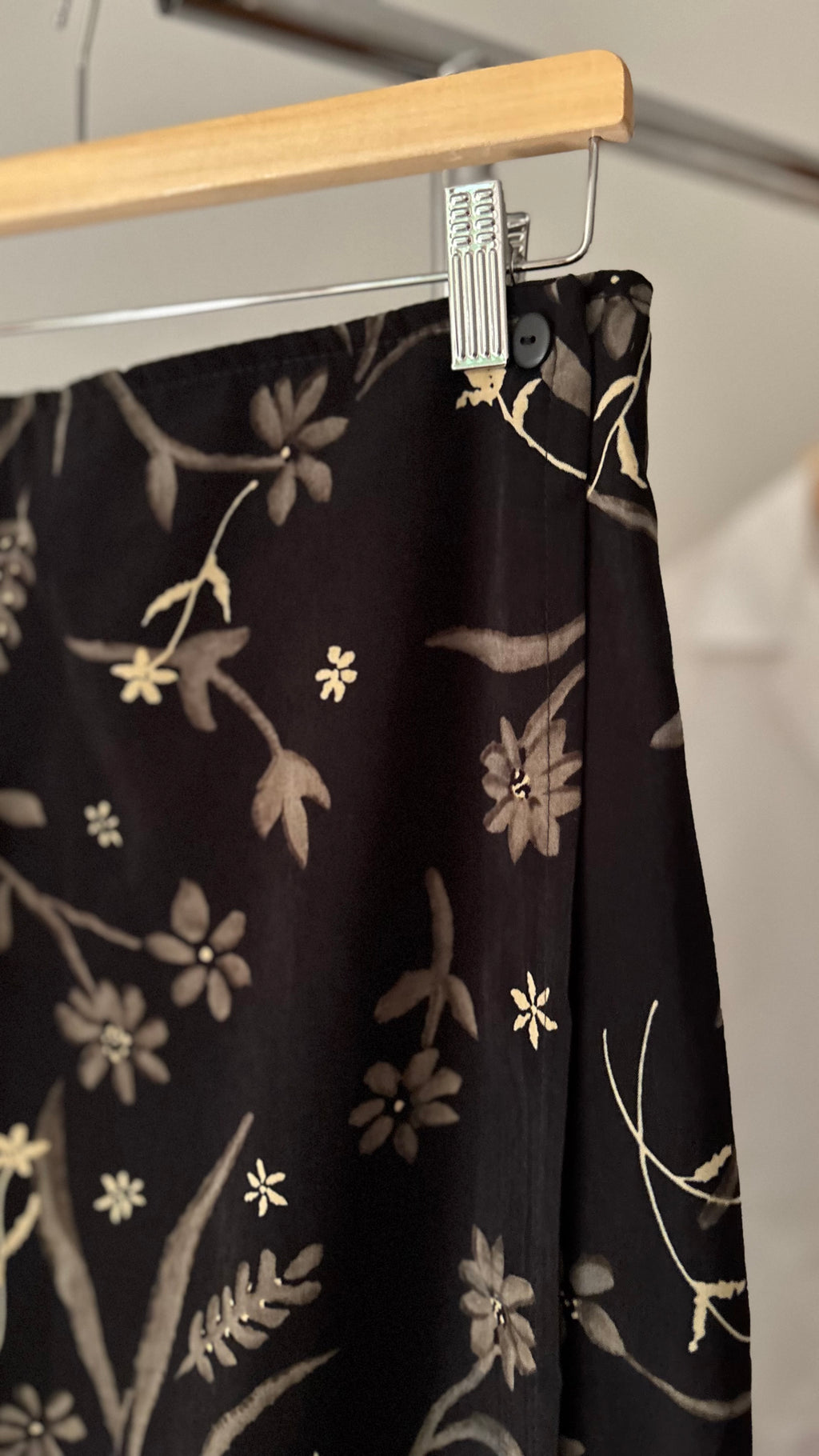 1990s Neutral Floral Wrap Maxi Skirt | size 28"