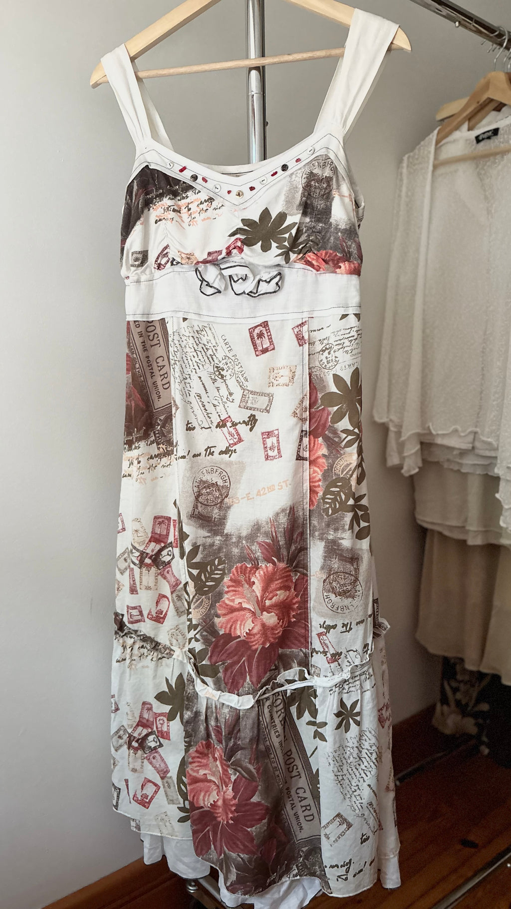 Y2K Italian Linen Blend Ruffled Dress with Buttons & Roses