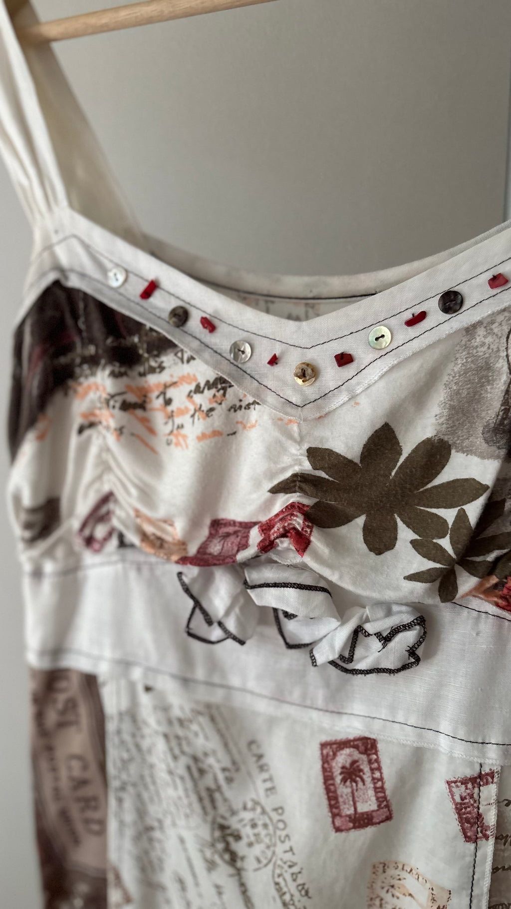 Y2K Italian Linen Blend Ruffled Dress with Buttons & Roses