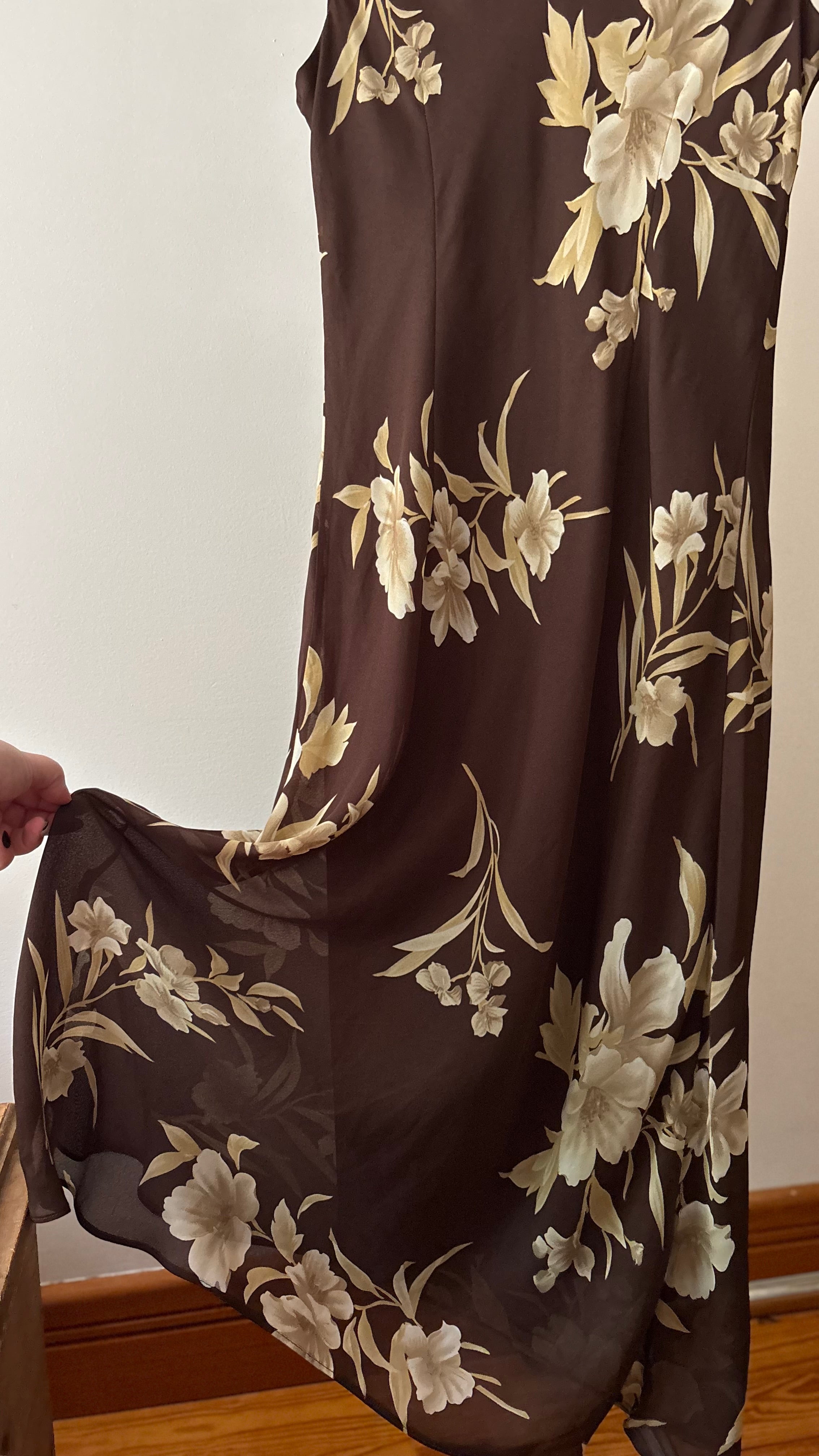 Y2K Soft & Flowy Brown Scoop Neck Maxi Dress