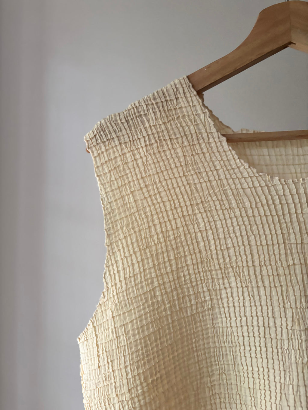 1990s Yellow Crinkle Top