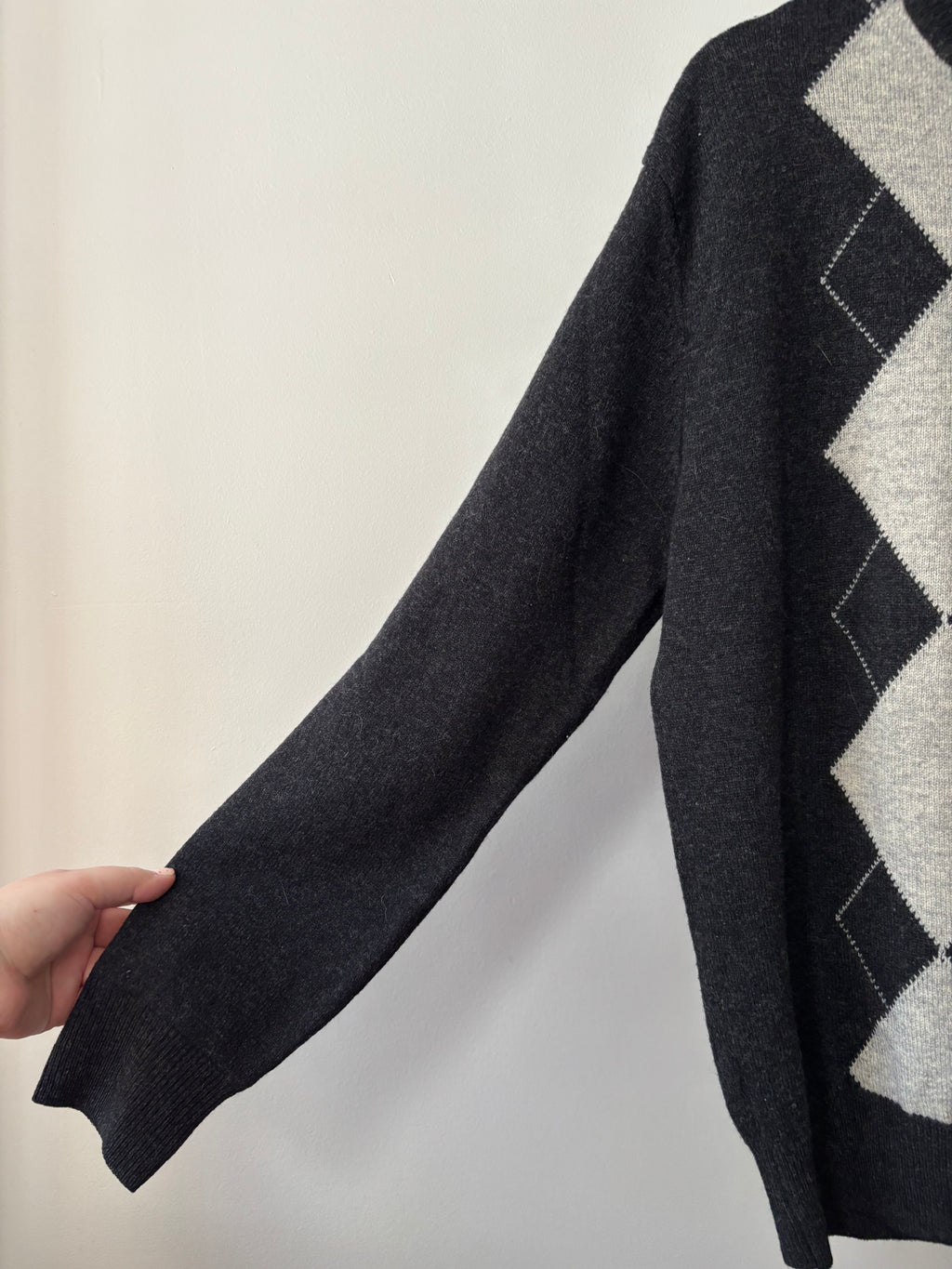 1990s Lambswool Argyle Sweater | Vintage Light Neutral Knit