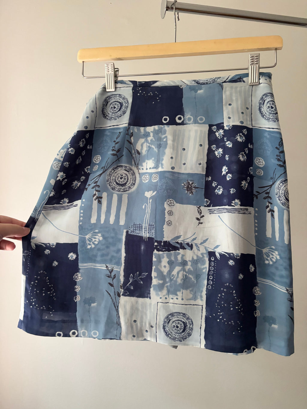 1990s Patterned Mini Wrap Skort | size 26"