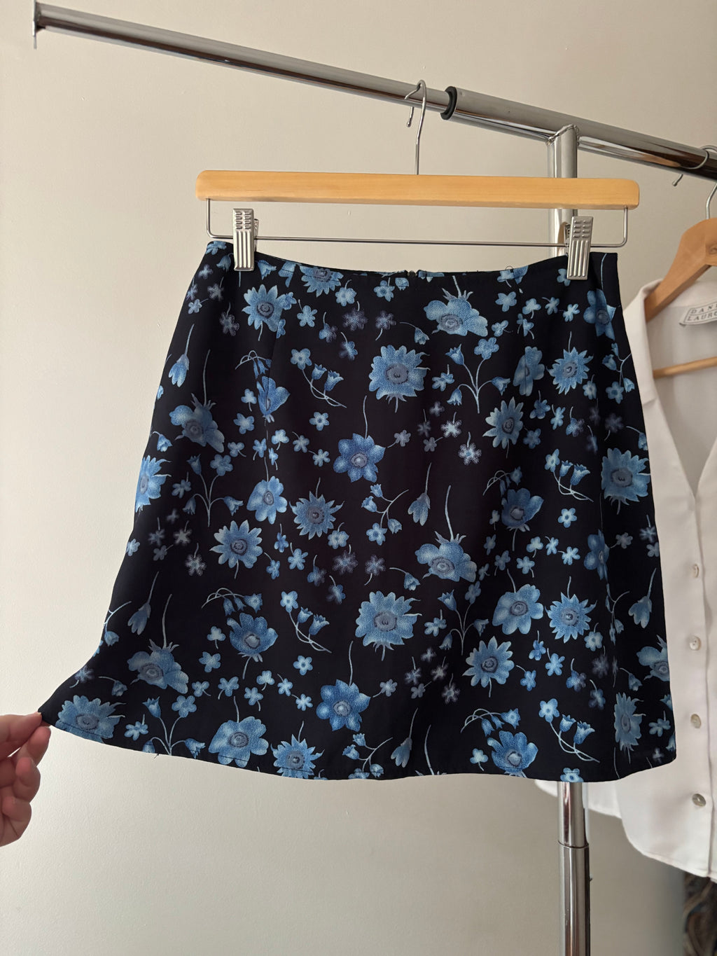1990s Floral Mini Skirt | size 26"