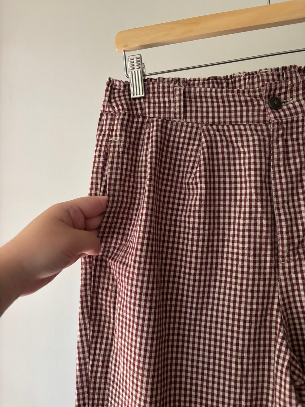 Cotton Pleated Burgundy Gingham Capris | size 29"