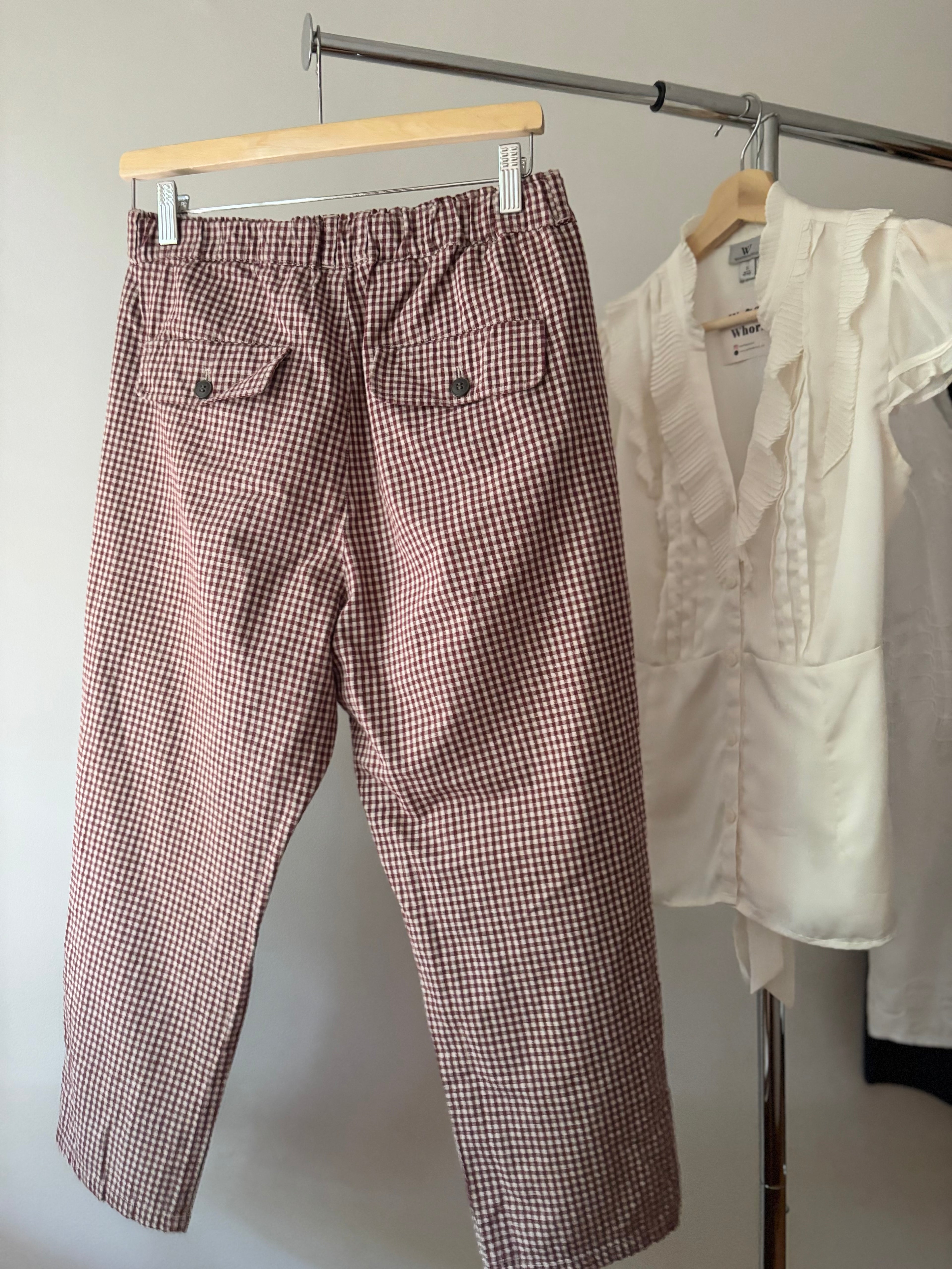 Cotton Pleated Burgundy Gingham Capris | size 29"