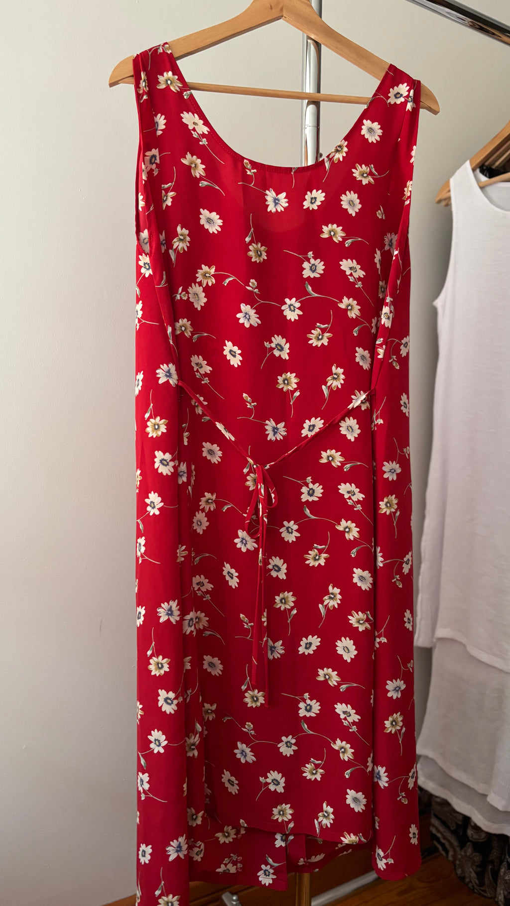 1990s Red Floral Tie-Back Midi Dress