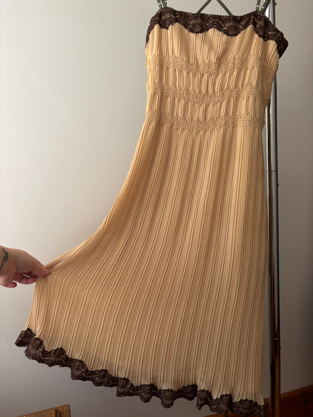 Y2K Lace Trim Tie-Back Midi Dress
