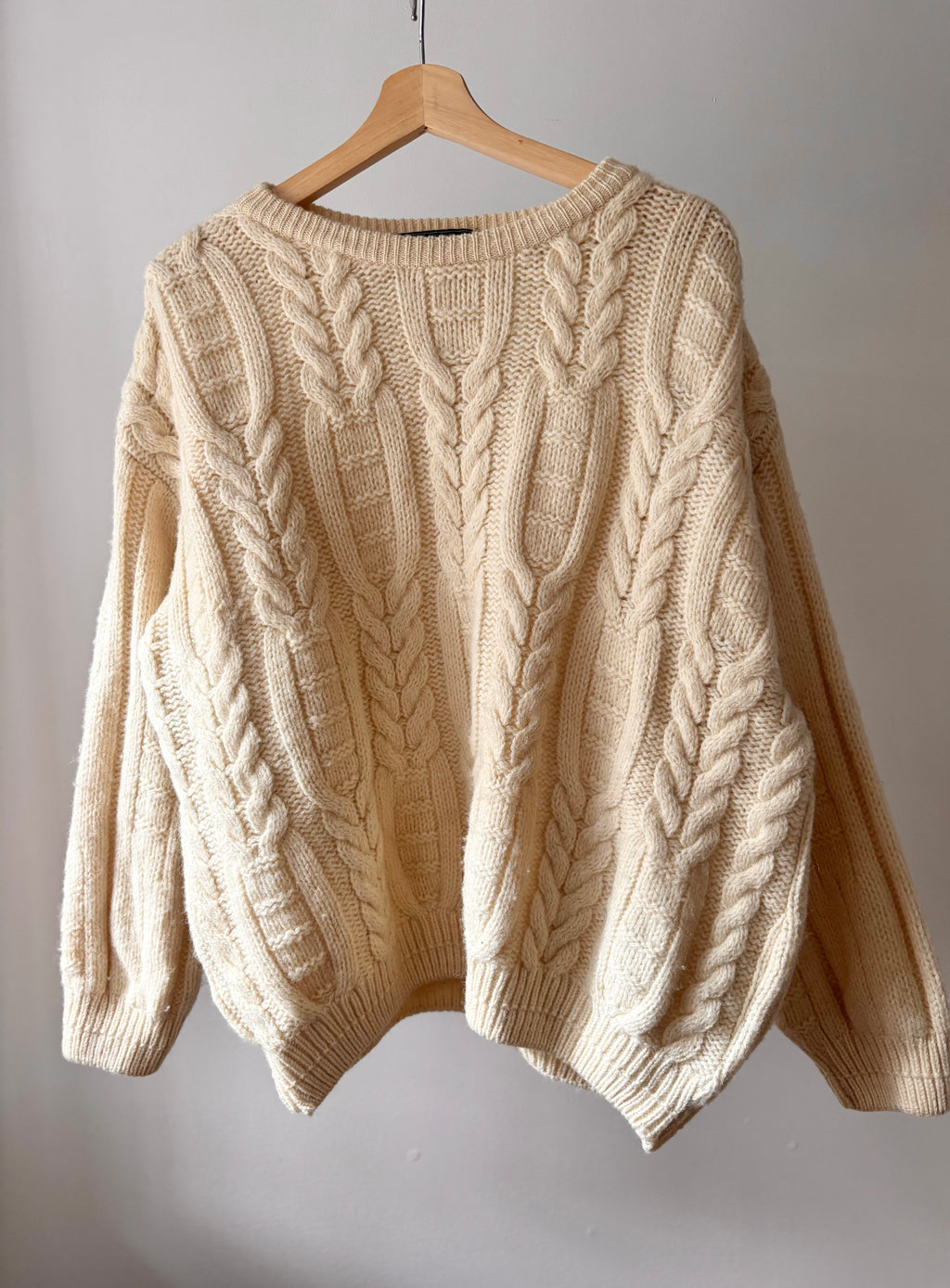 1960s England-Made Boxy Cream Wool Cable knit Sweater