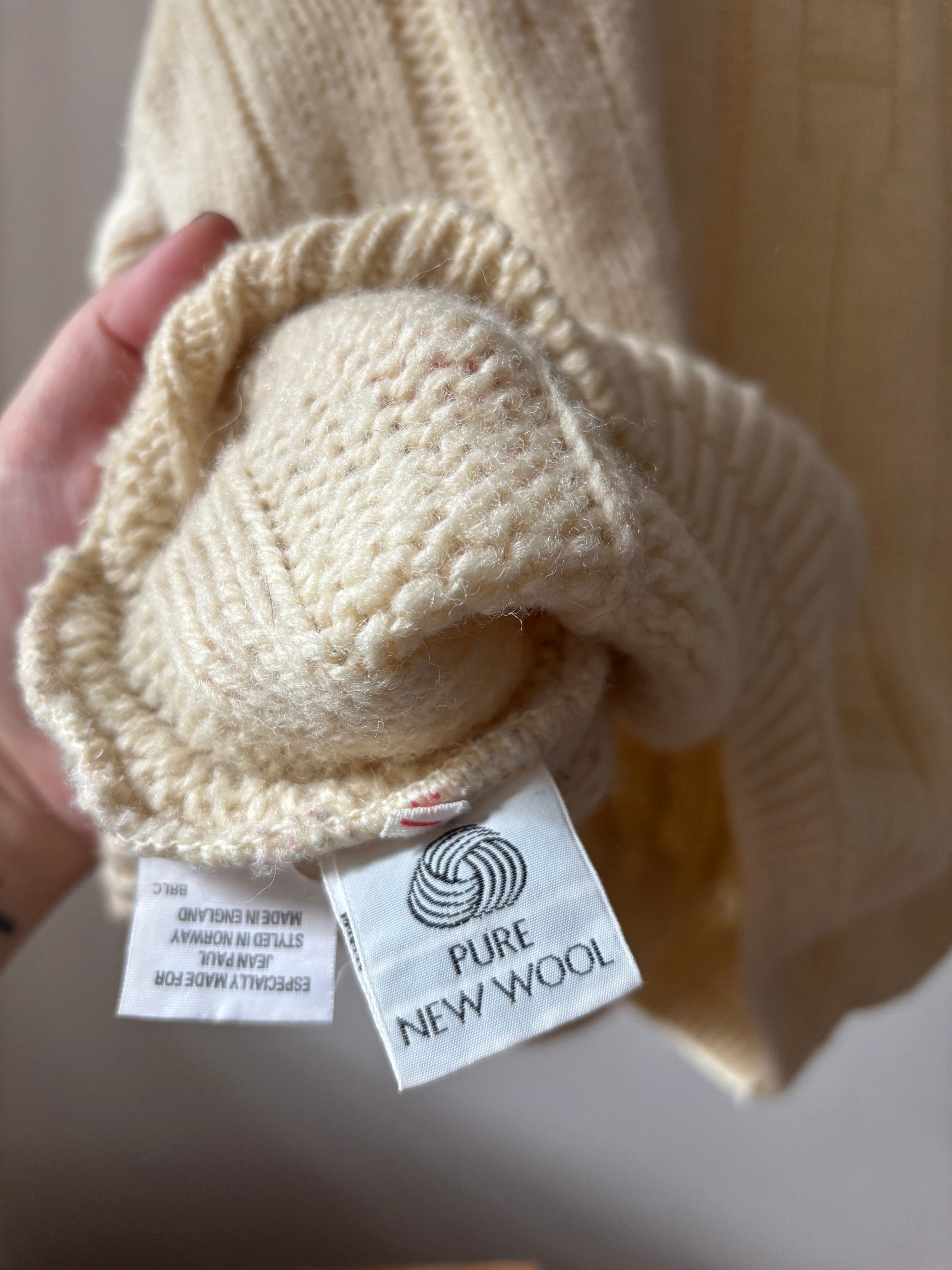 1960s England-Made Boxy Cream Wool Cable knit Sweater