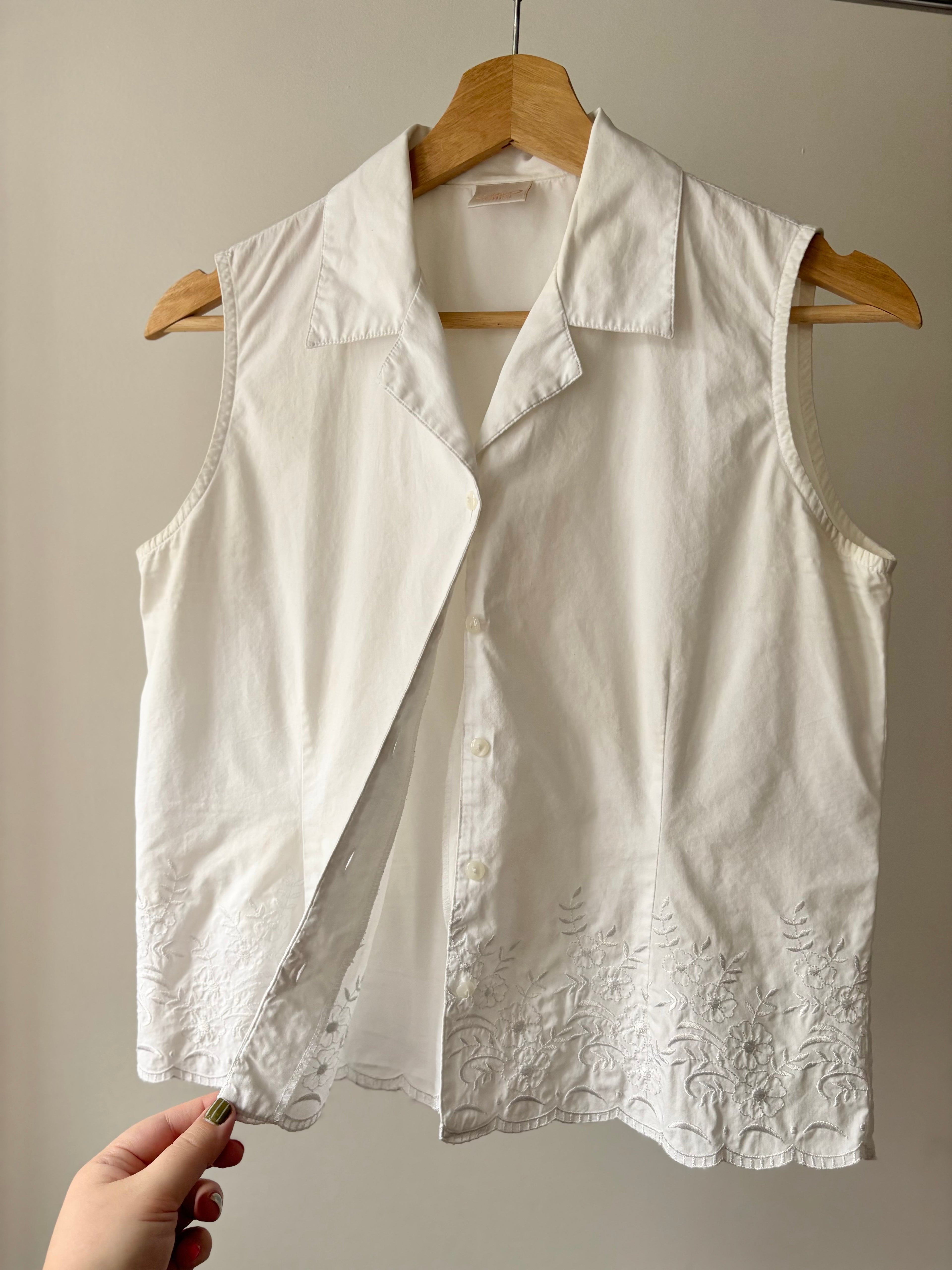 1990s Embroidered Cropped Cotton Blouse