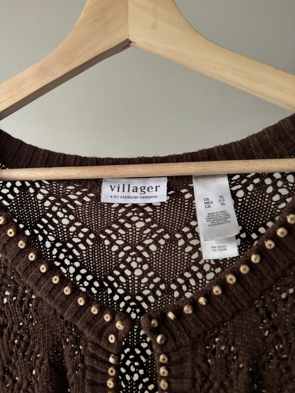 Y2K Cropped Knit Cardigan with Beaded Trim