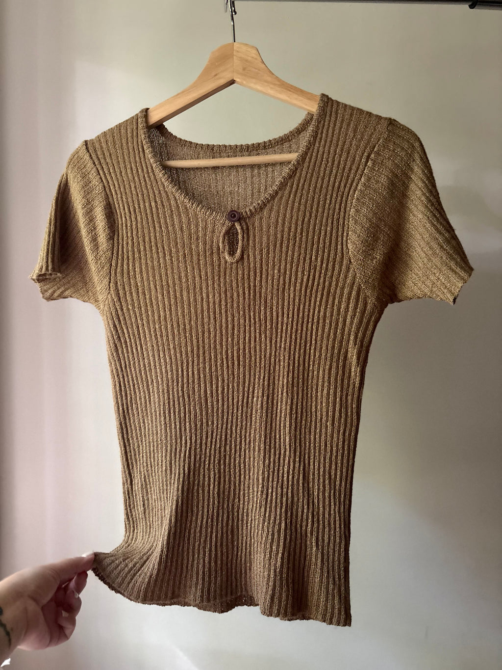 Vintage Short Sleeve Keyhole Knit Top