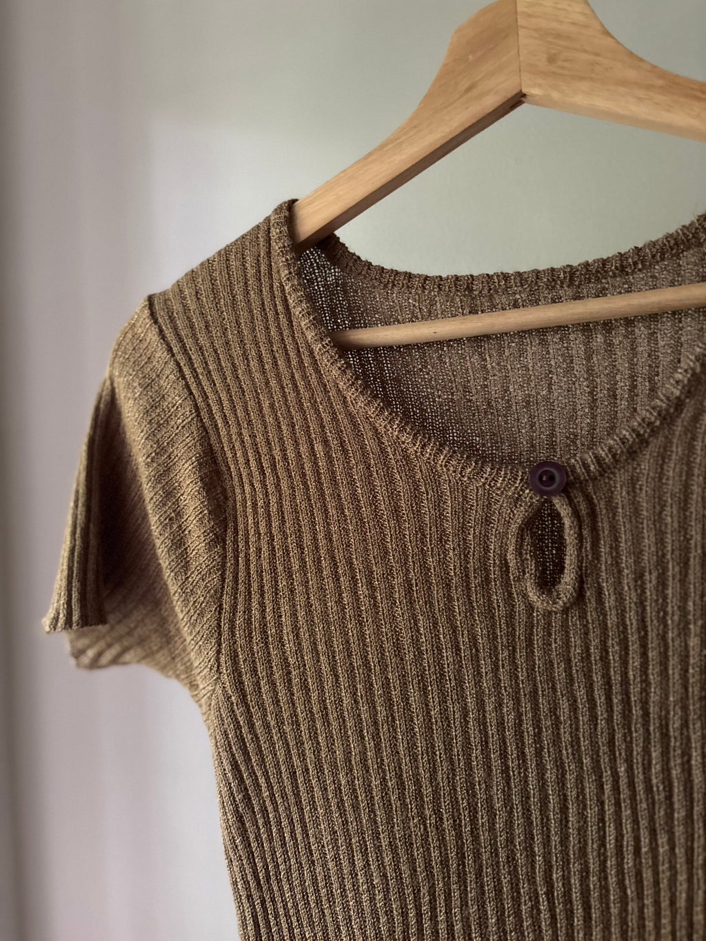 Vintage Short Sleeve Keyhole Knit Top