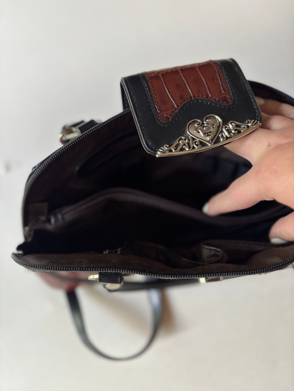 1990s Brown Leather Faux Alligator Purse