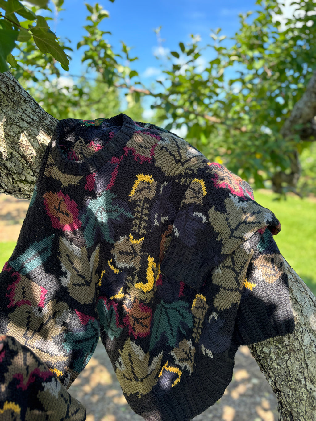 1990s Autumn Leaves Handknit Crewneck Sweater