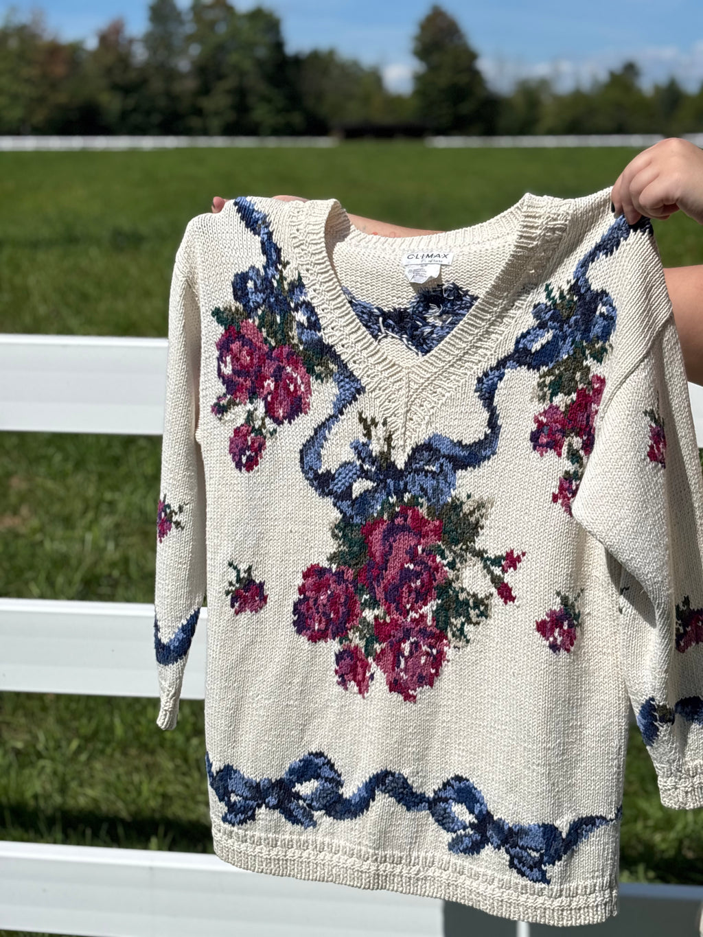 1990s Handknit Cream Bouquet Sweater with Bows