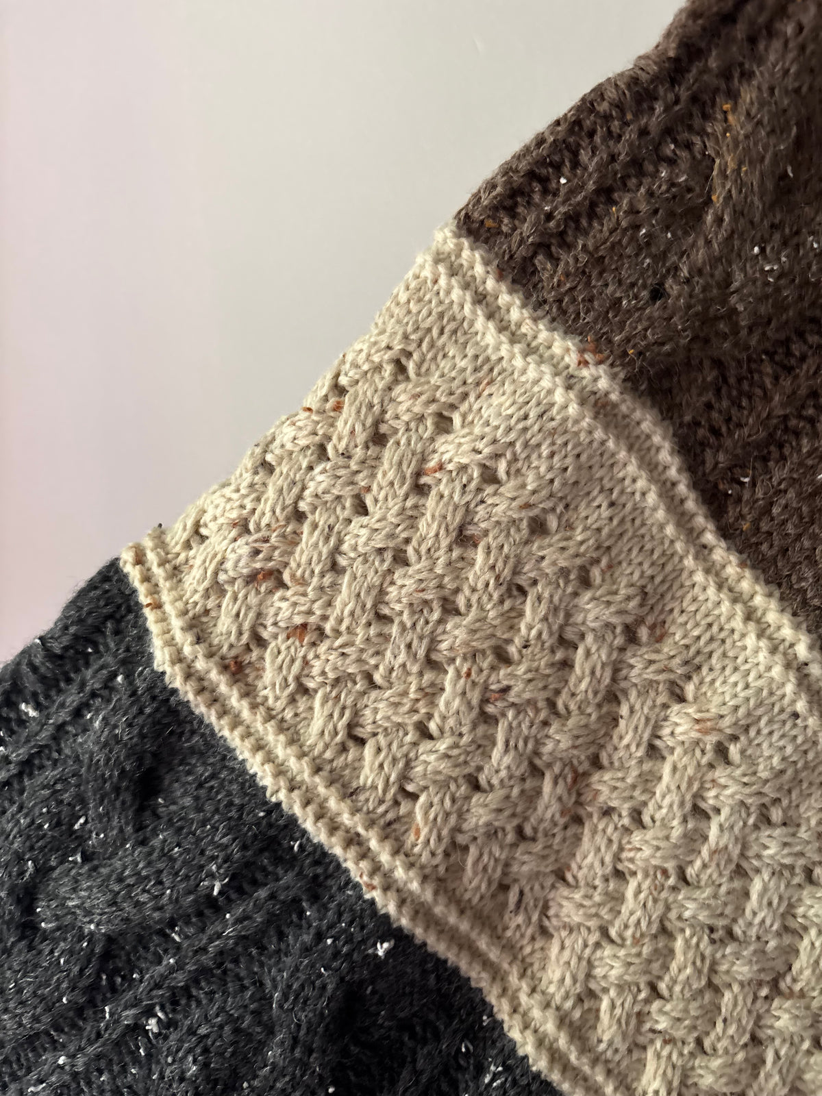 1990s Neutral Striped Cable knit Sweater