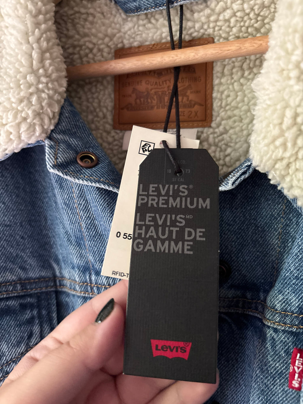 Levi's Sherpa Jacket (new with tags)