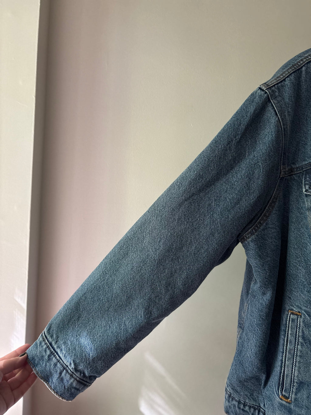 Levi's Sherpa Jacket (new with tags)