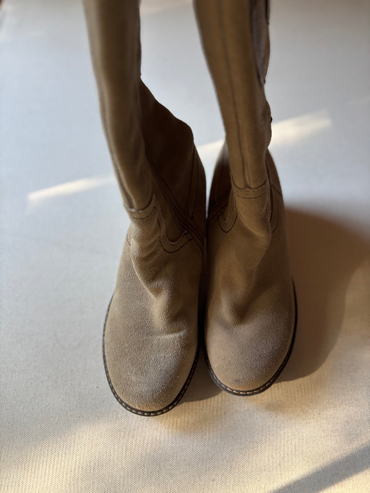 Y2K Suede Flower Wedge Boots | Size 6