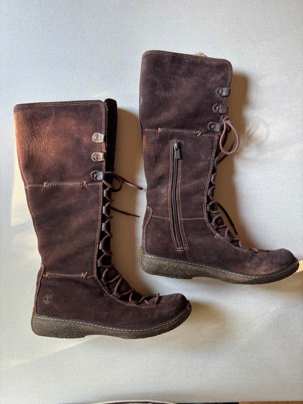 Y2K Brown Suede Boots with Sherpa Lining | Size 8