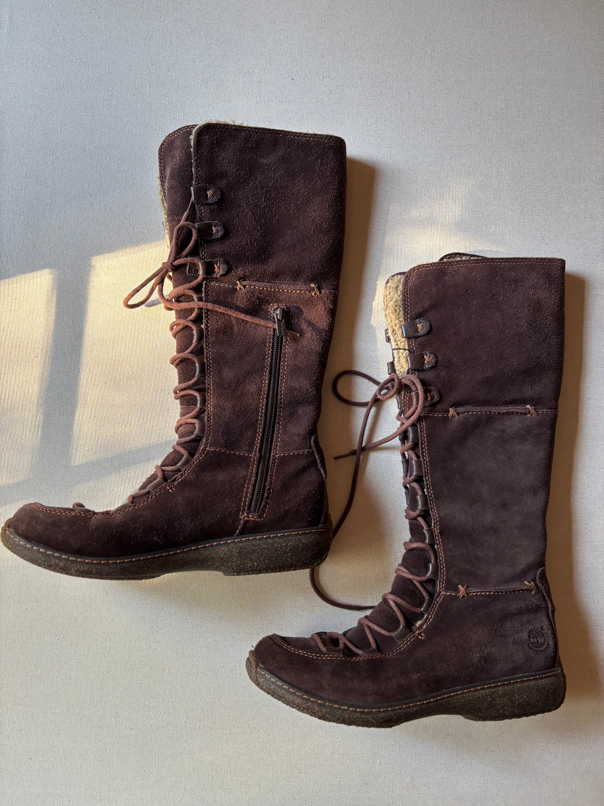 Y2K Brown Suede Boots with Sherpa Lining | Size 8
