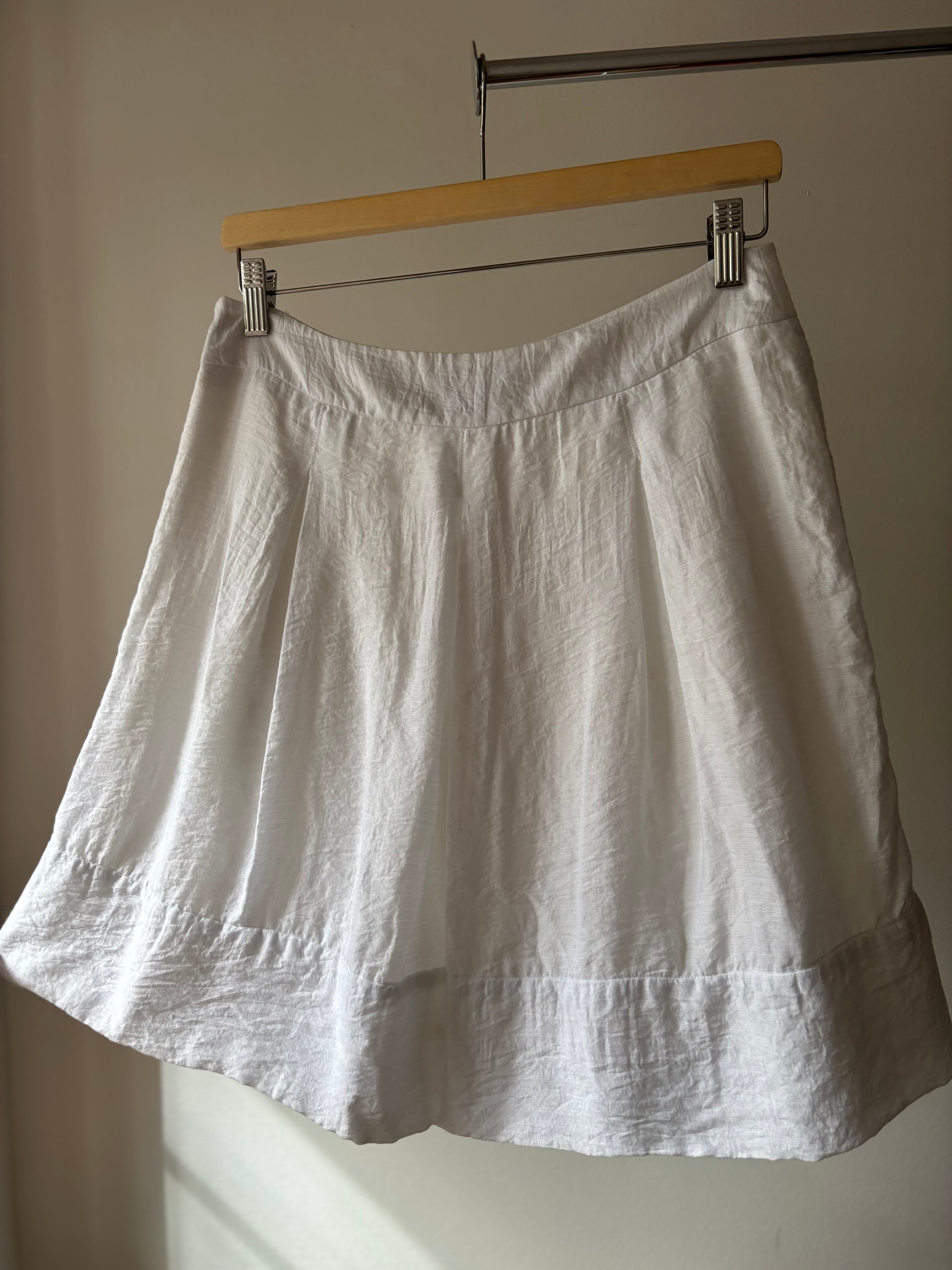 Y2K White Flowy Skirt with Pockets | 28" waist