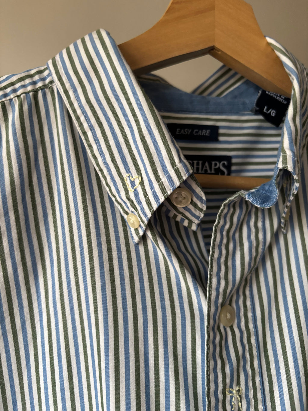 Y2K Light Striped Shirt with Embroidered Yellow Bows