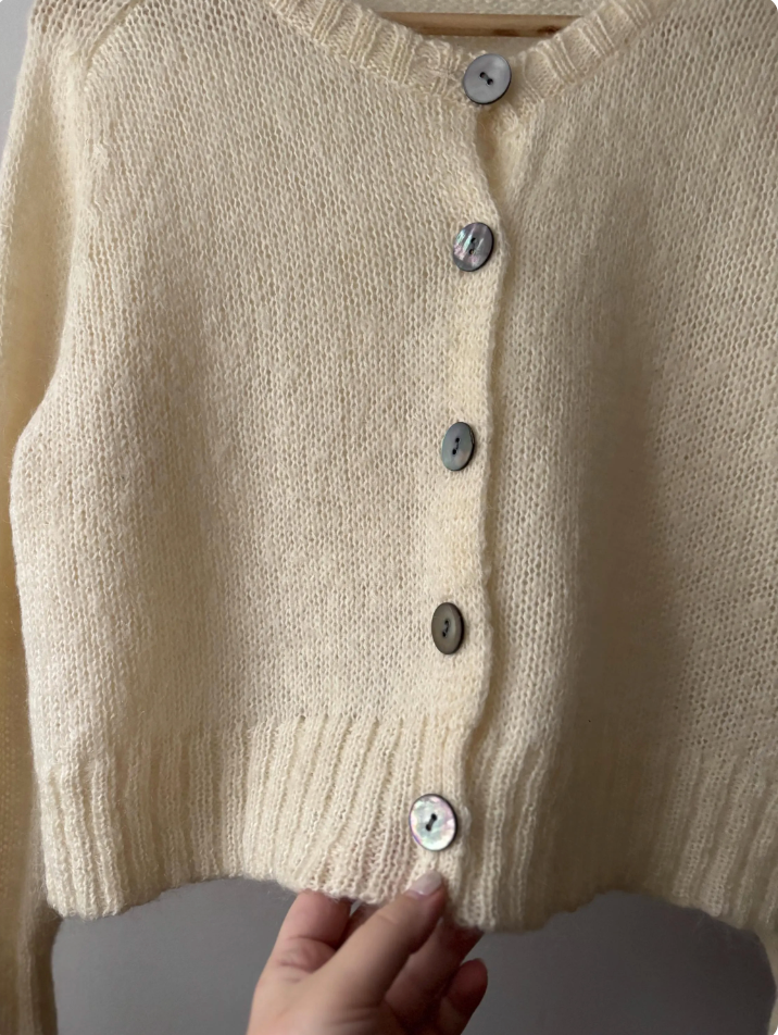 1990s Handknit Lambswool and Mohair Cardigan | Vintage Cropped Cream Sweater